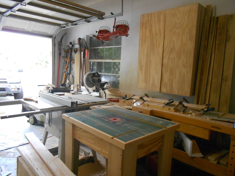 Ripping done on the Delta contractor's table saw with the router table used as an outfeed table