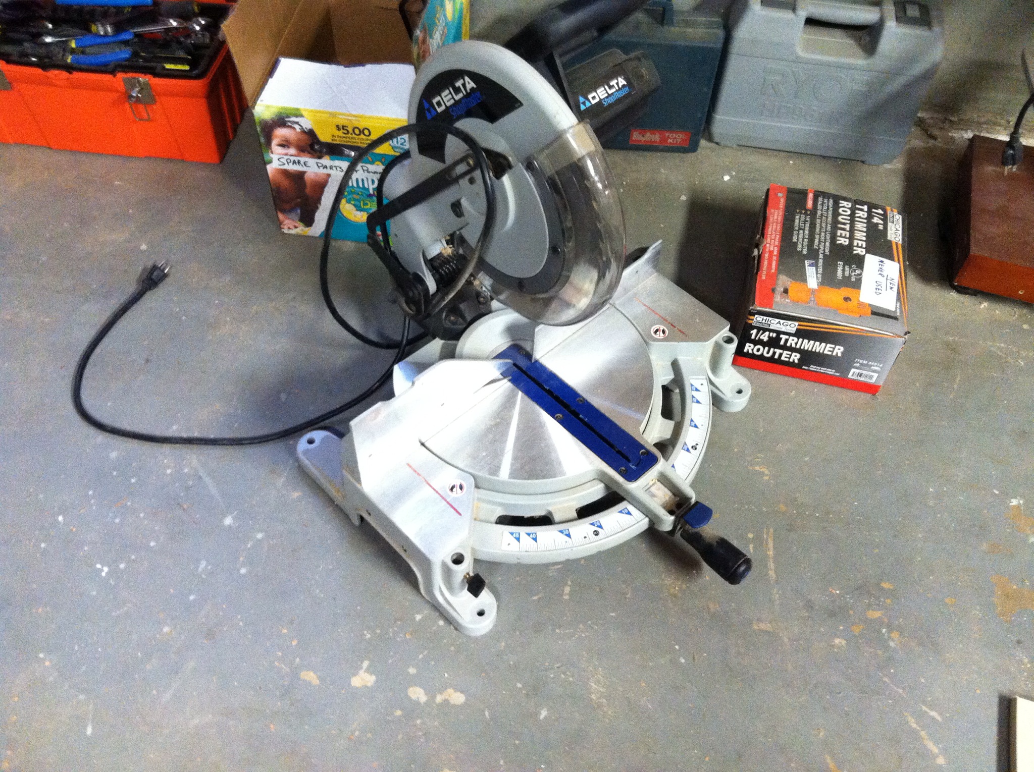 The Delta 10 inch miter saw that needs a home